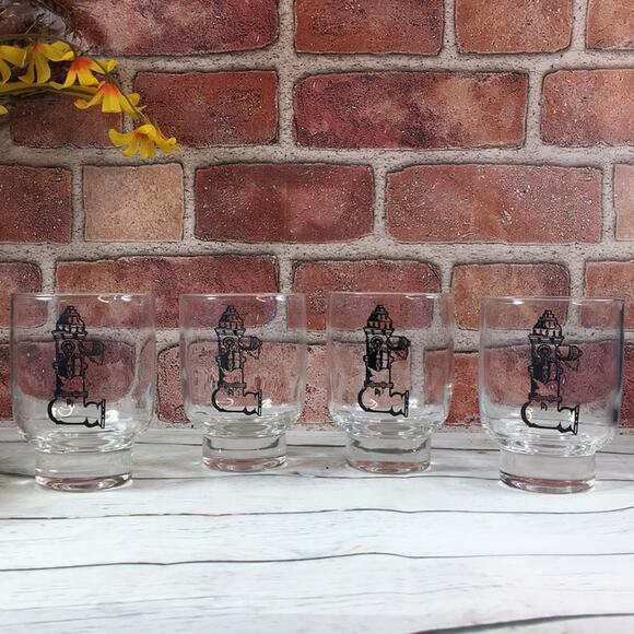 4 Heavy Bottom 10-ounce Low-Ball Glasses with Fire HYDRANT Images Firefighter - Picture 2 of 8
